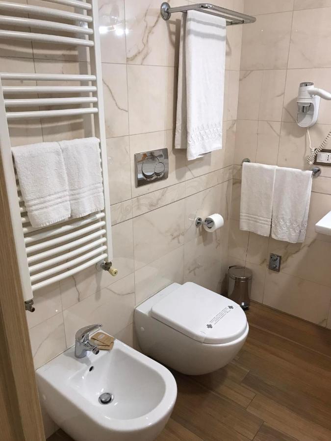 Hotel Duchessa Della Sila Сан-Джованни-ин-Фьоре Экстерьер фото